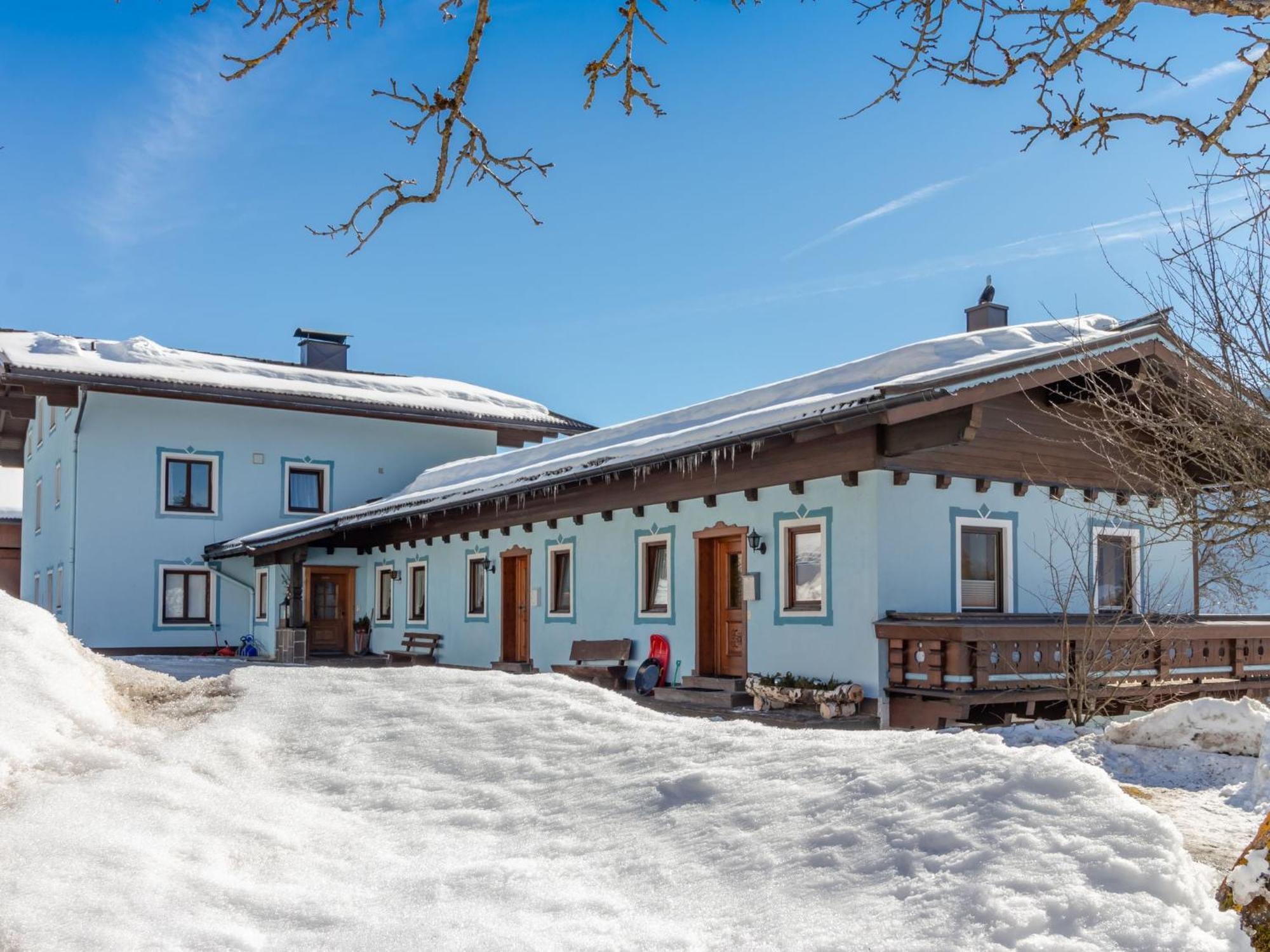 Spacious Apartment With Close To Skiing Points Mittersill Exteriör bild